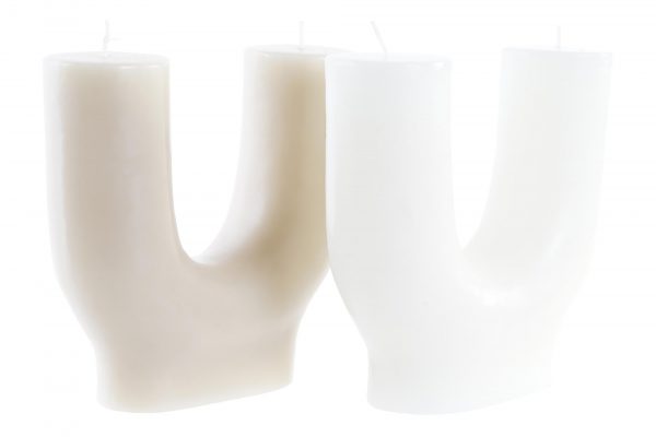 Velas en forma redonda de color crema y blanco con dos mechas
