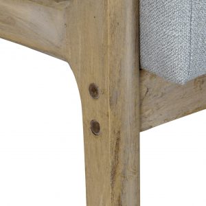 ¡Agrega un toque moderno y sofisticado a tu hogar con el sillón de lino gris! Este sillón de diseño único ofrece una atmósfera minimalista y contemporánea a su espacio. El tejido suave de lino crea un acabado lujoso