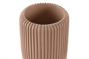 El vaso de cemento terracota  , con su diseño sofisticado  , se convertirá en un accesorio indispensable en tu baño. Está fabricado de cemento